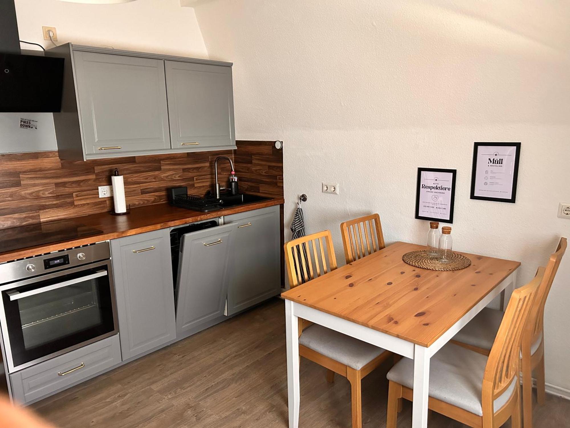 Schoene 2 Raum-Wohnung In Etgersleben Bagian luar foto